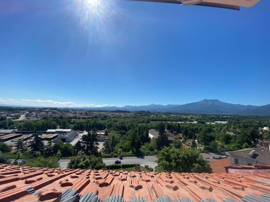 Deliziosa Mansarda Con Vista Panoramica Apartamento Cuneo Exterior foto